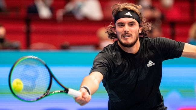 Stefanos Tsitsipas logró exigido triunfo sobre Jan-Lennard Struff y avanzó a segunda ronda en Viena