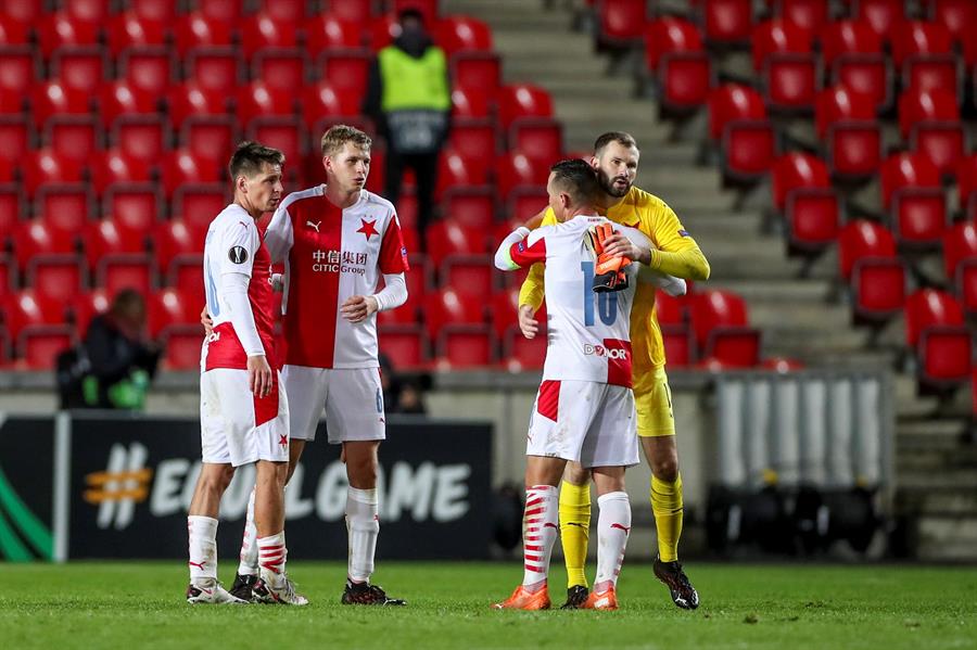 Bayer Leverkusen fue sorprendido y cayó ante Slavia Praga en la Europa League