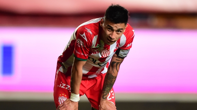 Claudio Baeza dio positivo por coronavirus y se perdió duelo entre Necaxa y Toluca