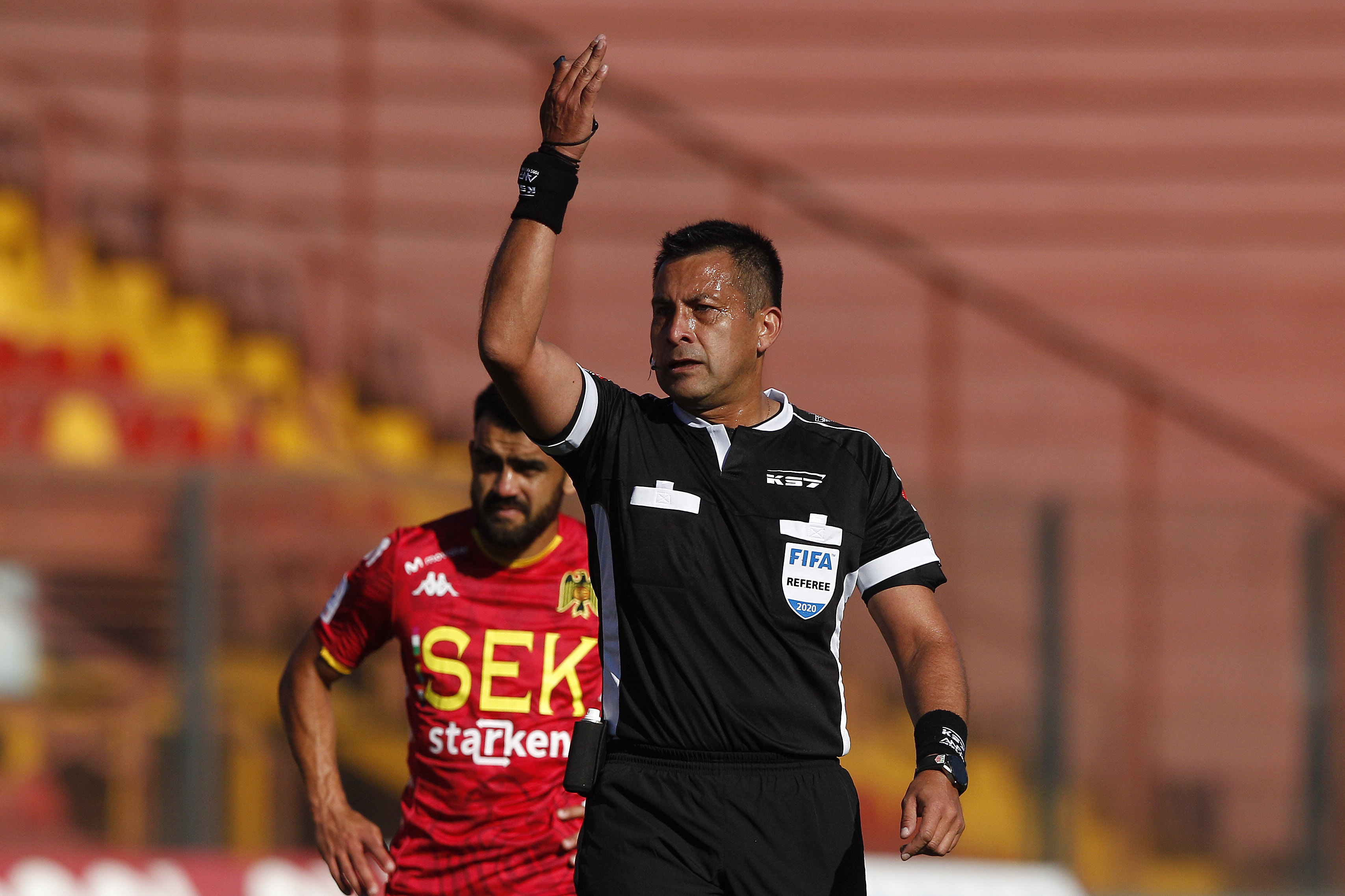 La polémica jugada que Julio Bascuñán no revisó en el VAR en el duelo entre Coquimbo y Unión Española