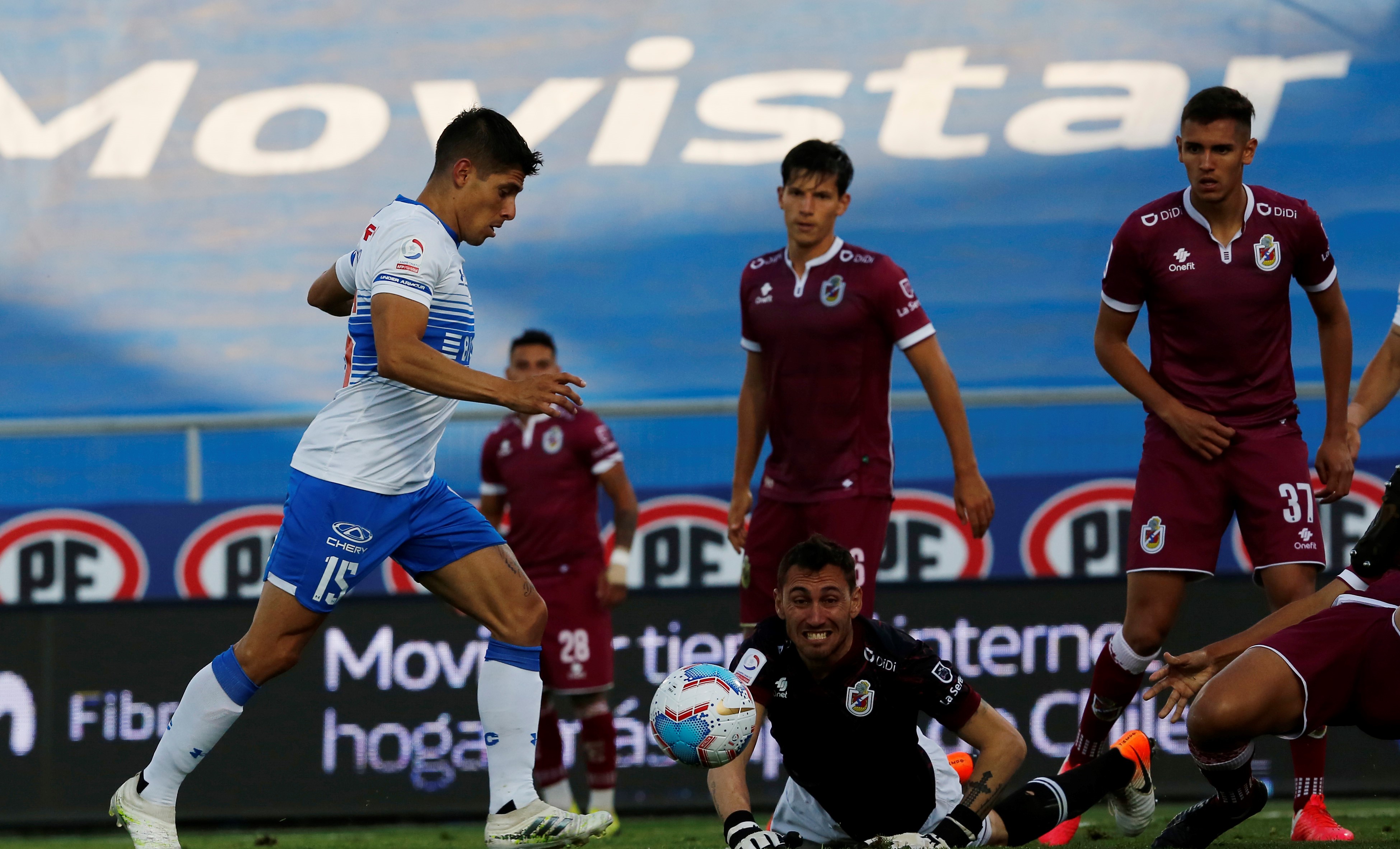 Gastón Lezcano amplió la ventaja de la UC ante La Serena en el arranque del segundo tiempo