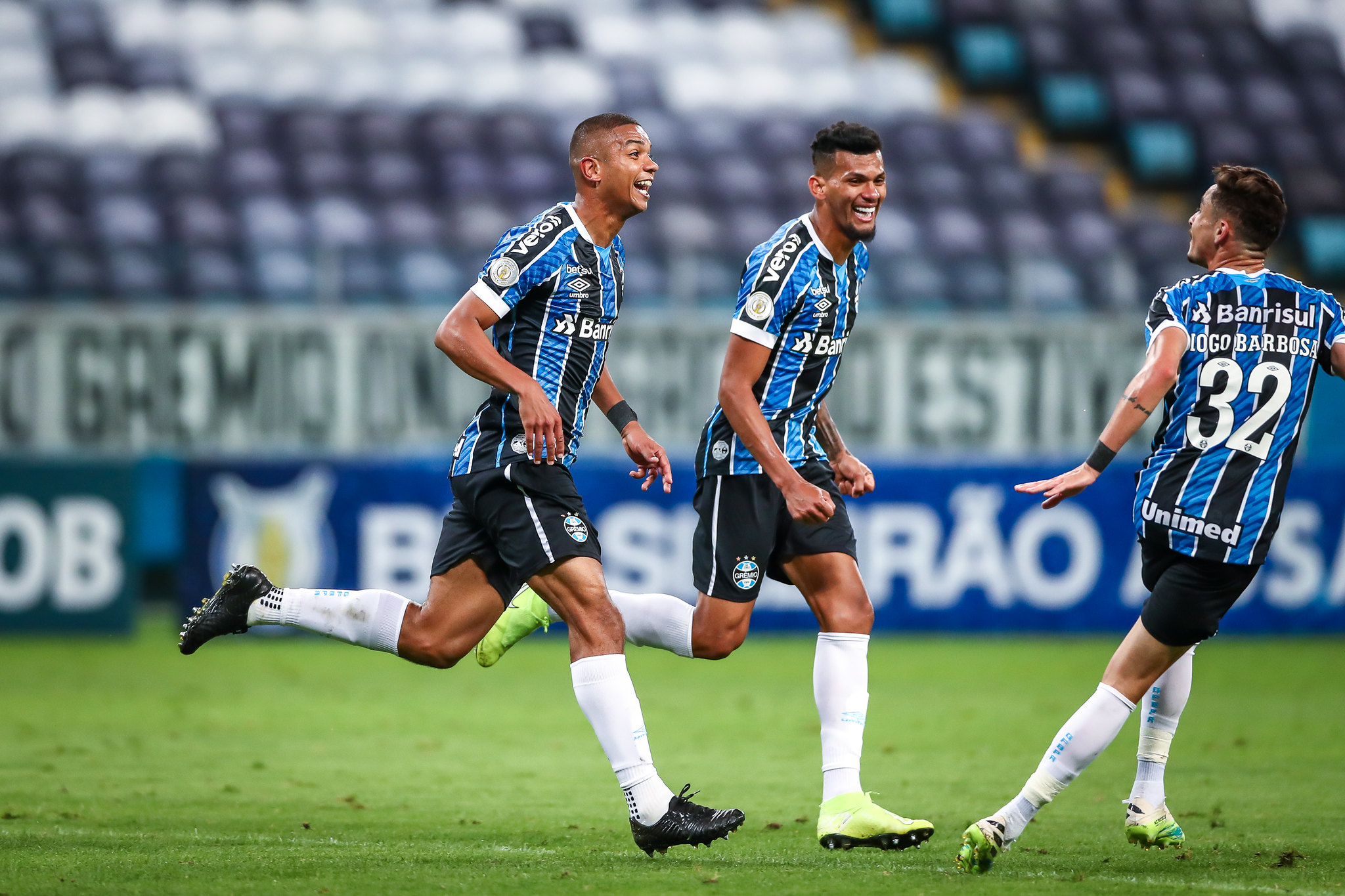 Gremio venció a Bragantino y escaló en el Brasileirao