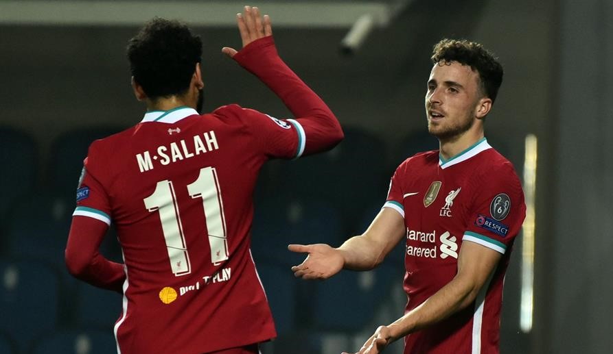Liverpool demolió a Atalanta en Champions con hat-trick de Diogo Jota y golazo de Salah