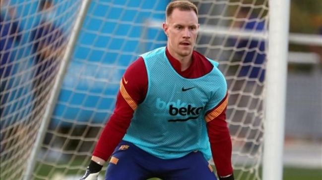 Marc-André ter Stegen recibió alta médica y fue citado en Barcelona tras dos meses