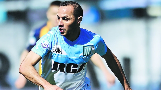 Cuerpo médico de Racing evaluará operar a Marcelo Díaz por lesión de rodilla