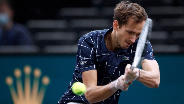 Medvedev se deshizo de Alex De Miñaur en octavos de París-Bercy