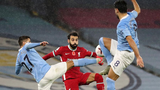 Manchester City y Liverpool no se sacaron ventajas en electrizante empate por Premier