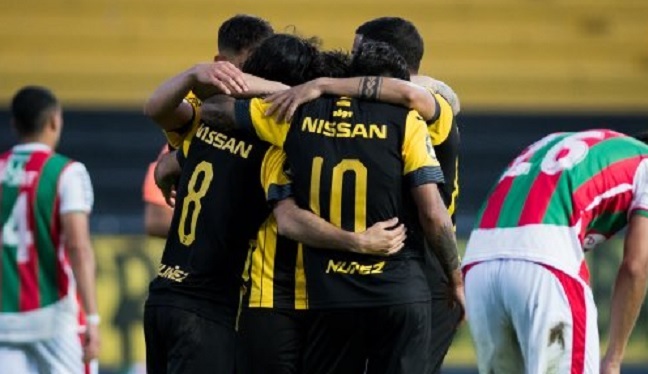 Christian Bravo fue titular en primera victoria de Peñarol en el Torneo Intermedio de Uruguay