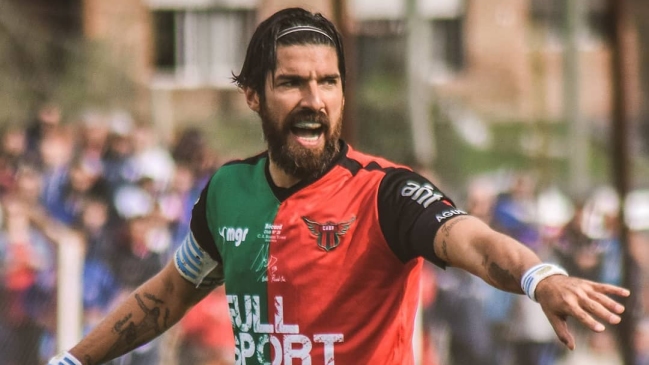 Sebastián Abreu renunció como técnico y jugador de Boston River
