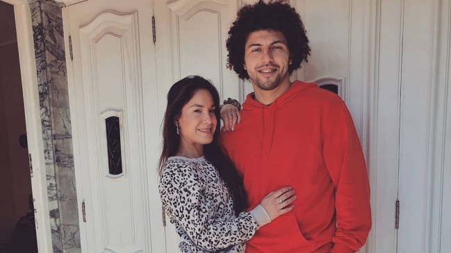 Novia de Maxi Falcón: Vimos el partido en el celular de mi papá