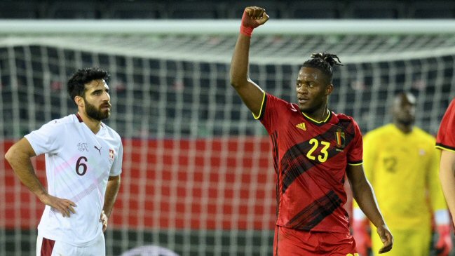 Michy Batshuayi fue figura con doblete en la victoria de Bélgica sobre Suiza en amistoso