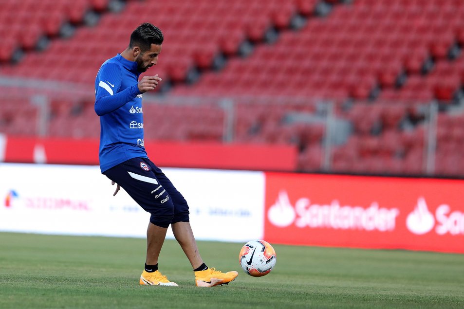 La Roja entrenó en el Estadio Nacional con miras al trascendental duelo ante Perú