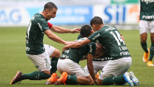Benjamín Kuscevic observó desde la banca el triunfo de Palmeiras en la Copa de Brasil