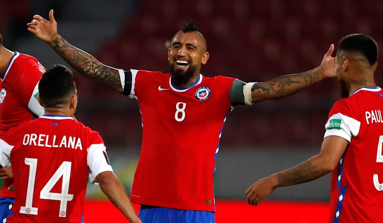 Arturo Vidal superó a Carlos Caszely y se transformó en el quinto goleador histórico de la Roja