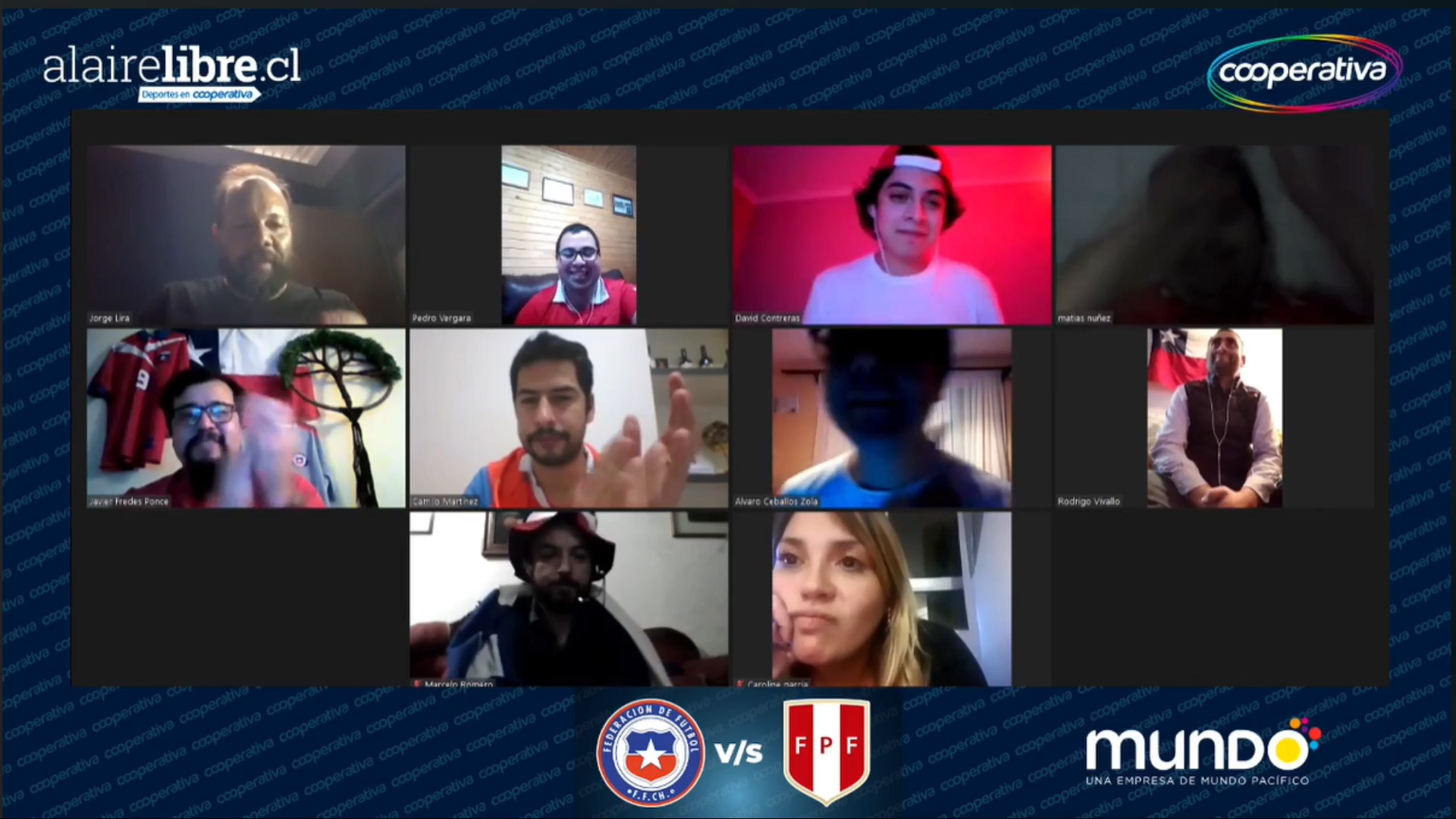 Pedro Vergara y Matías Núñez fueron los premiados por Hinchada Cooperativa tras el triunfo de La Roja