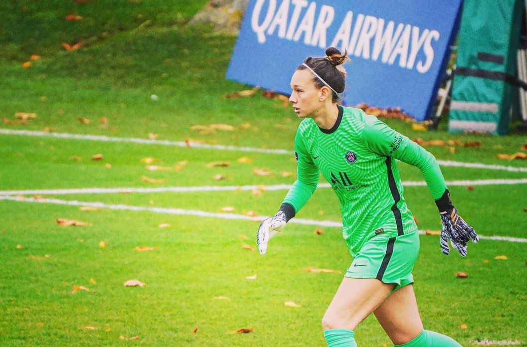 Christiane Endler extendió su racha sin recibir goles en aplastante triunfo de PSG
