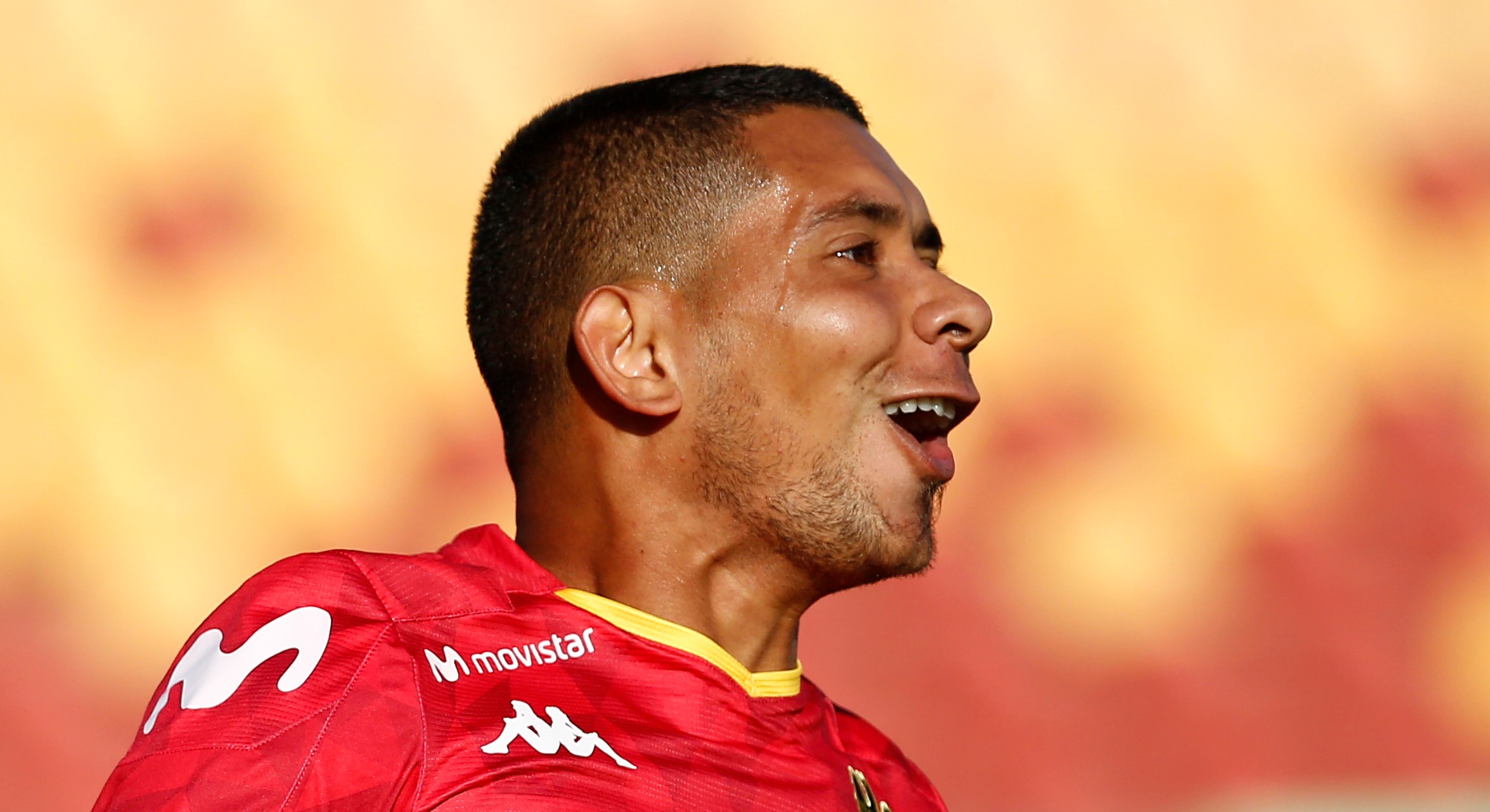 Cristián Palacios repitió y con su golazo Unión Española golpeó a La Calera antes del descanso