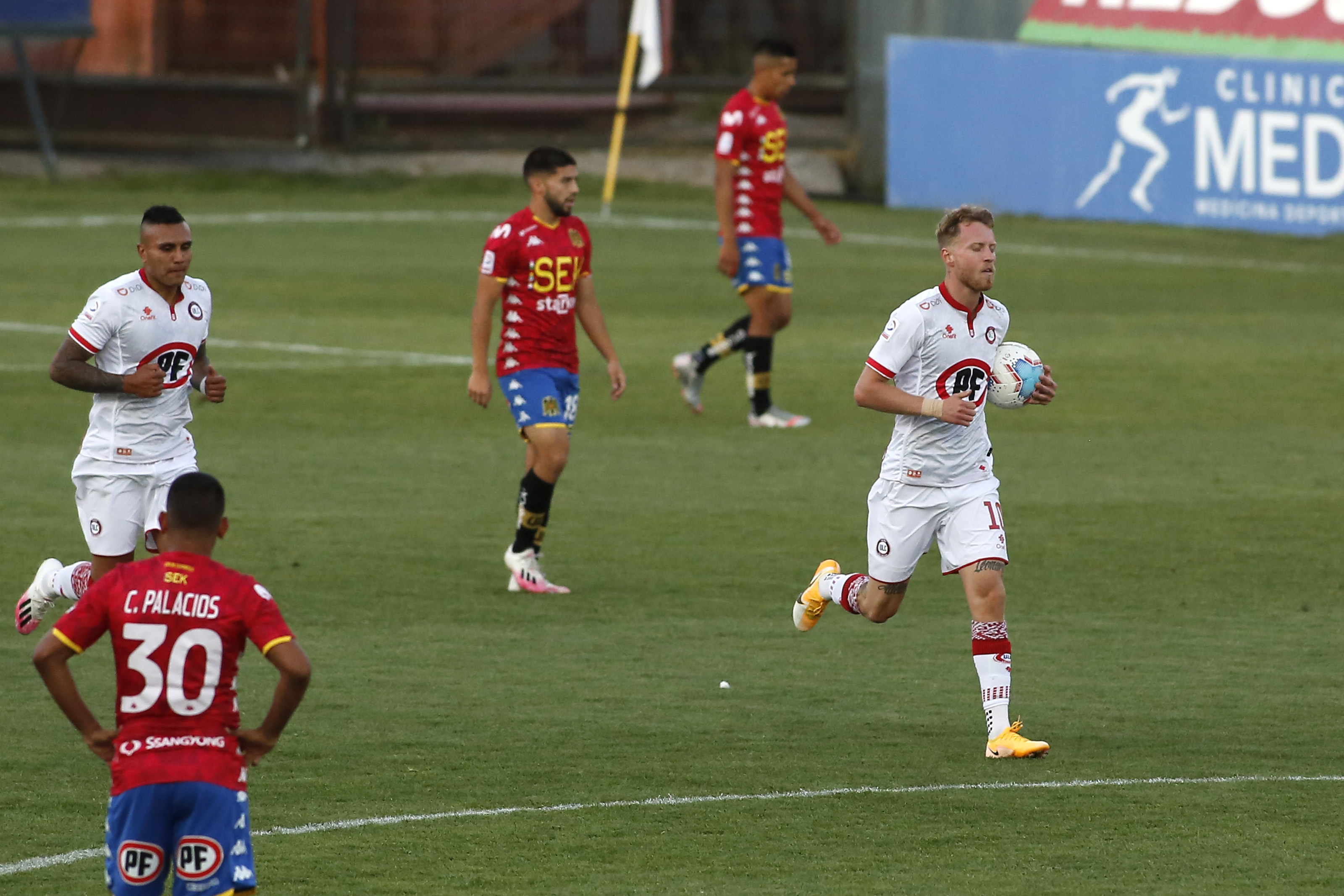 Thomas Rodríguez firmó su doblete e ilusionó a La Calera con la remontada ante Unión Española