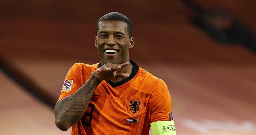 Holanda derrotó a Bosnia y logró su primer triunfo con Frank de Boer como técnico