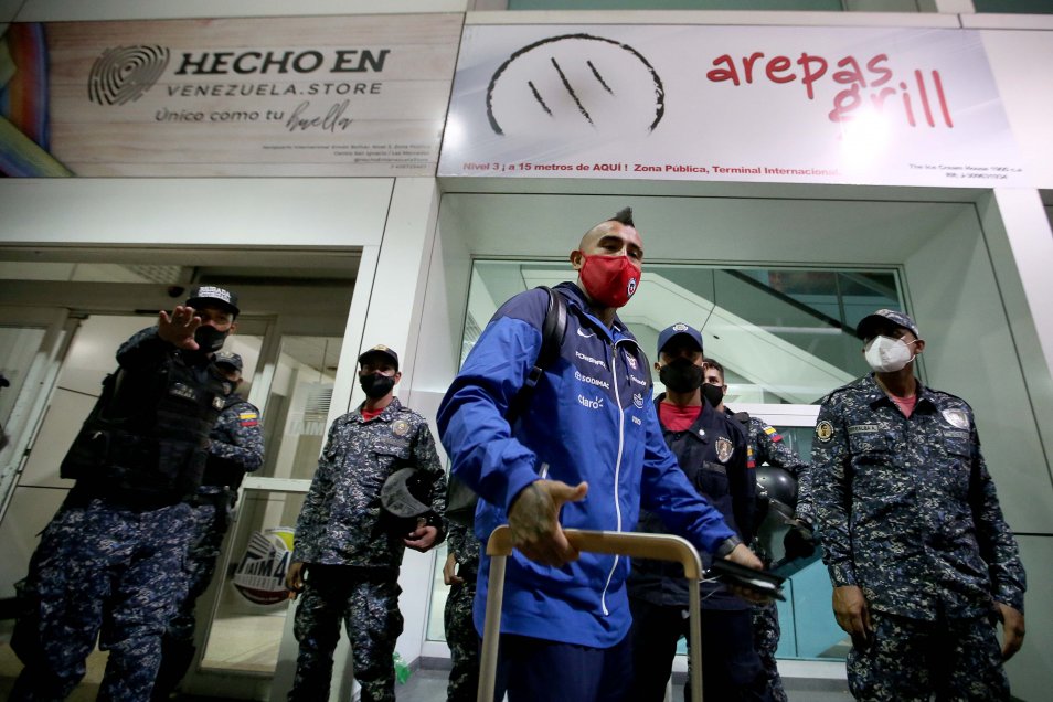 Con todos los protocolos sanitarios y de seguridad: Así fue la llegada de La Roja a Venezuela