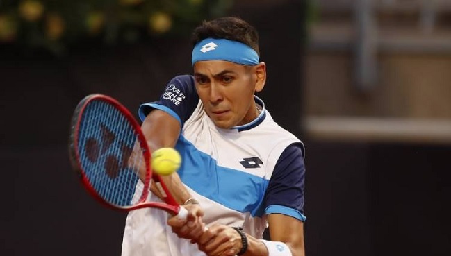 Alejandro Tabilo tuvo un estreno triunfal en el Challenger de Guayaquil ante Joao Menezes