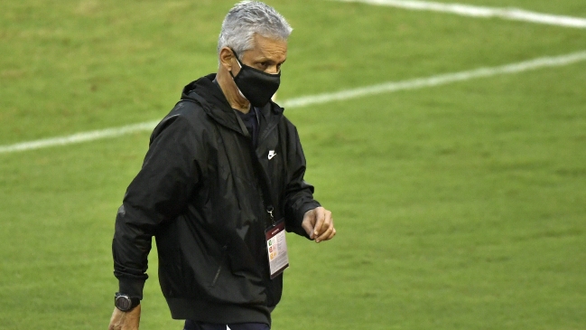 Redes sociales estallaron contra Reinaldo Rueda tras inédita caída de la Roja en Venezuela