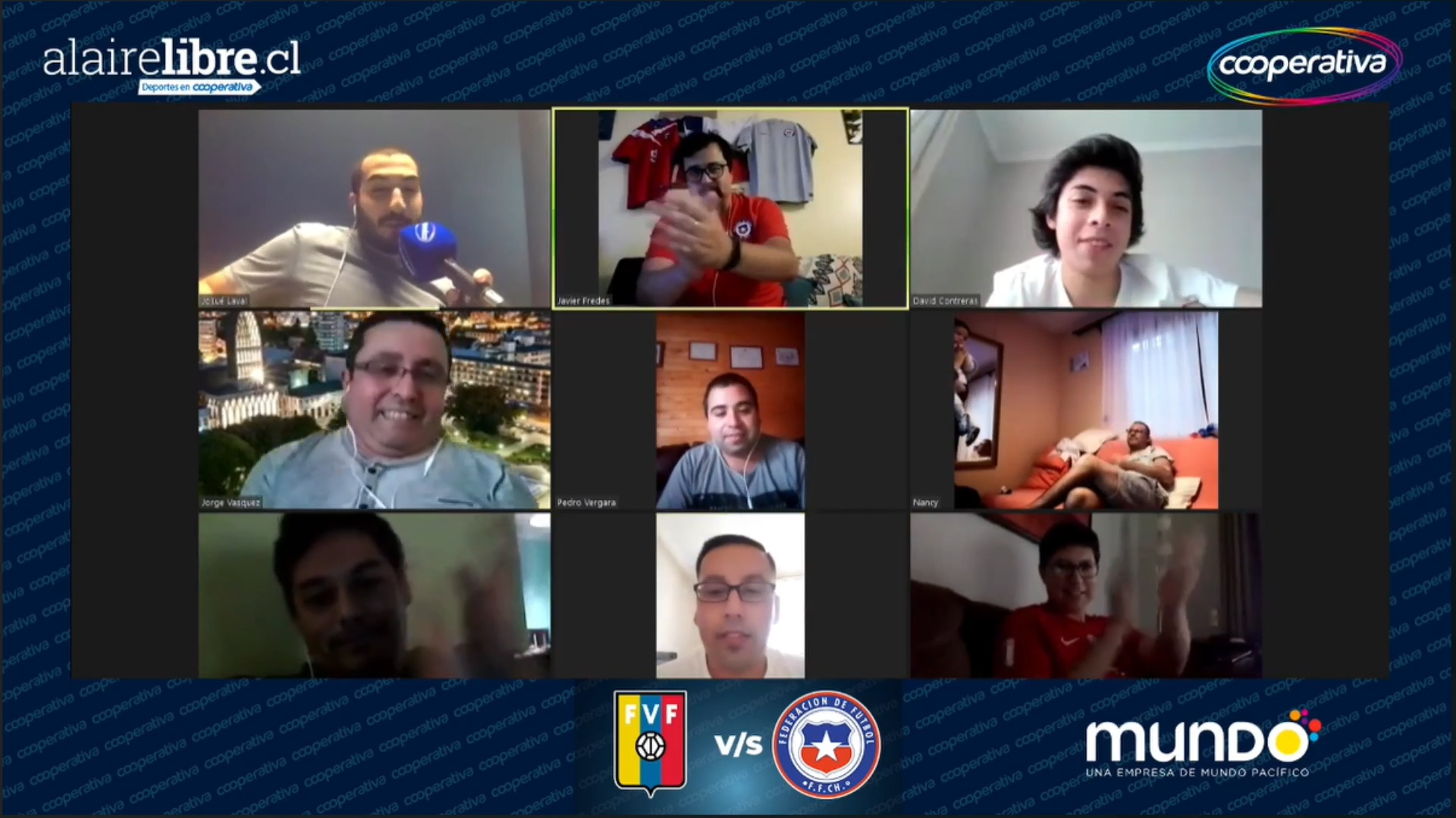 Jorge Vásquez y Angel Fierro se llevaron un poco de alegría junto a Hinchada Cooperativa pese a derrota de Chile