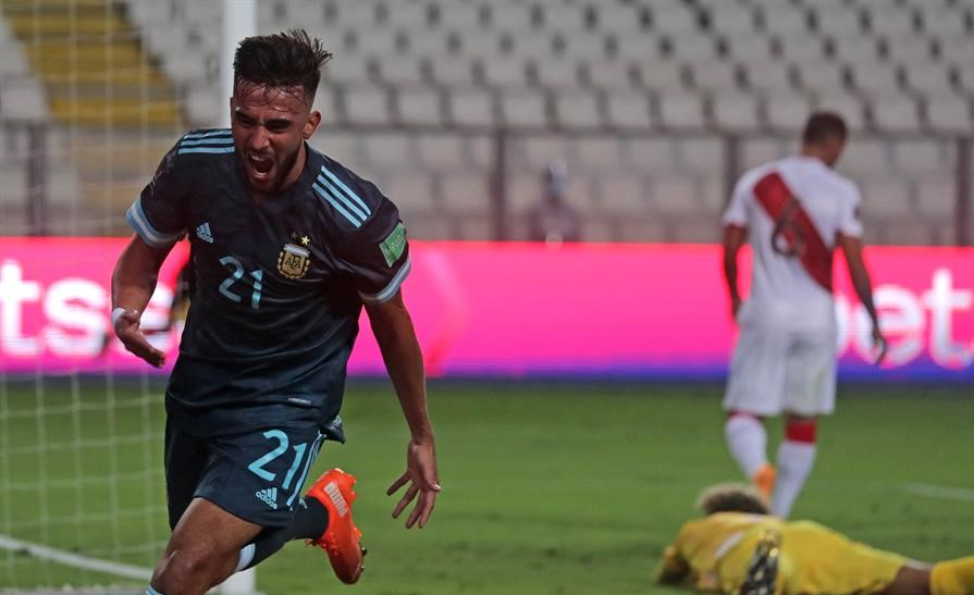 Argentina sumó tres puntos claves en Lima y hundió a Perú en las Clasificatorias