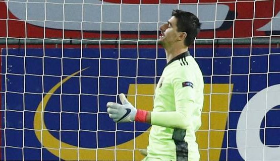 ¿El blooper del año? El grosero error de Courtois en la Nations League