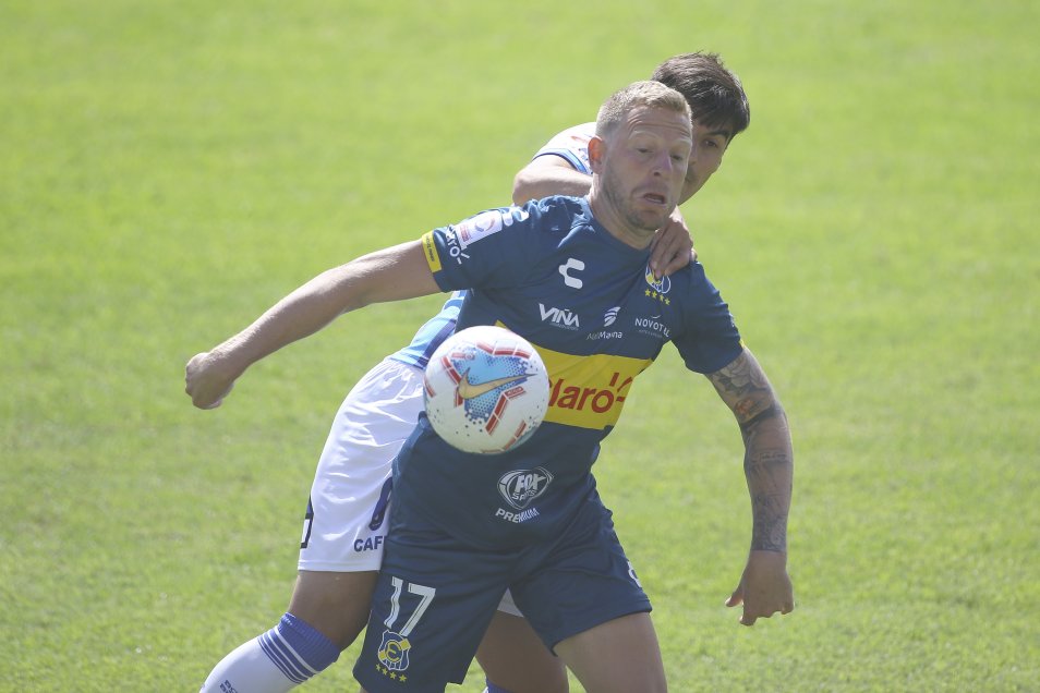 Un expulsado por lado: Así terminó el reñido empate entre Antofagasta y Everton