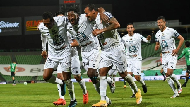 Pachuca derribó a Santos Laguna con Dávila en cancha y clasificó a los play-offs en México