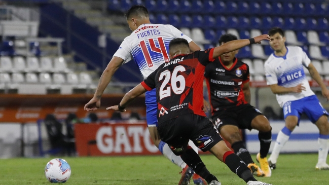 Juan Fuentes sorprendió con un “misil” y puso el cuarto para la UC