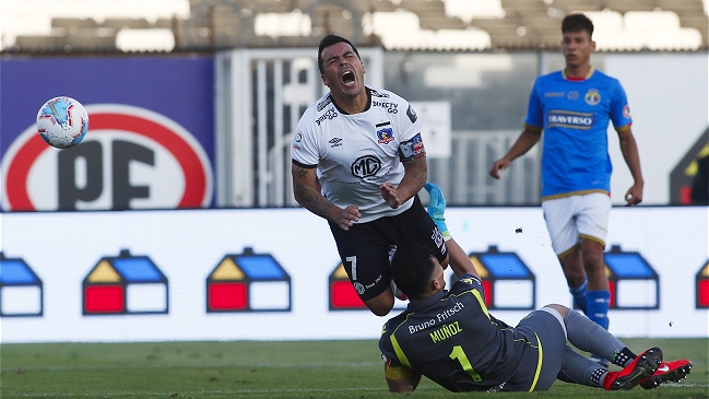 “Chilealbo”: La dura batalla de Colo Colo en el Campeonato Nacional