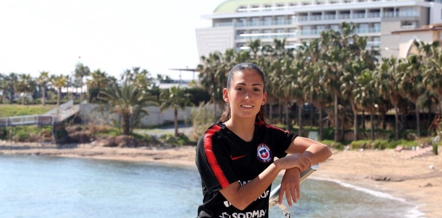 Nayadet López anticipó amistoso de La Roja con Zambia: Es buen rival para preparar el repechaje