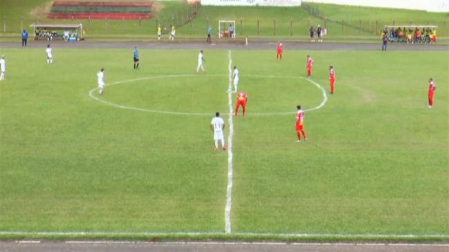 ¡Se pasó! El deforme círculo central que pintaron en el fútbol brasileño