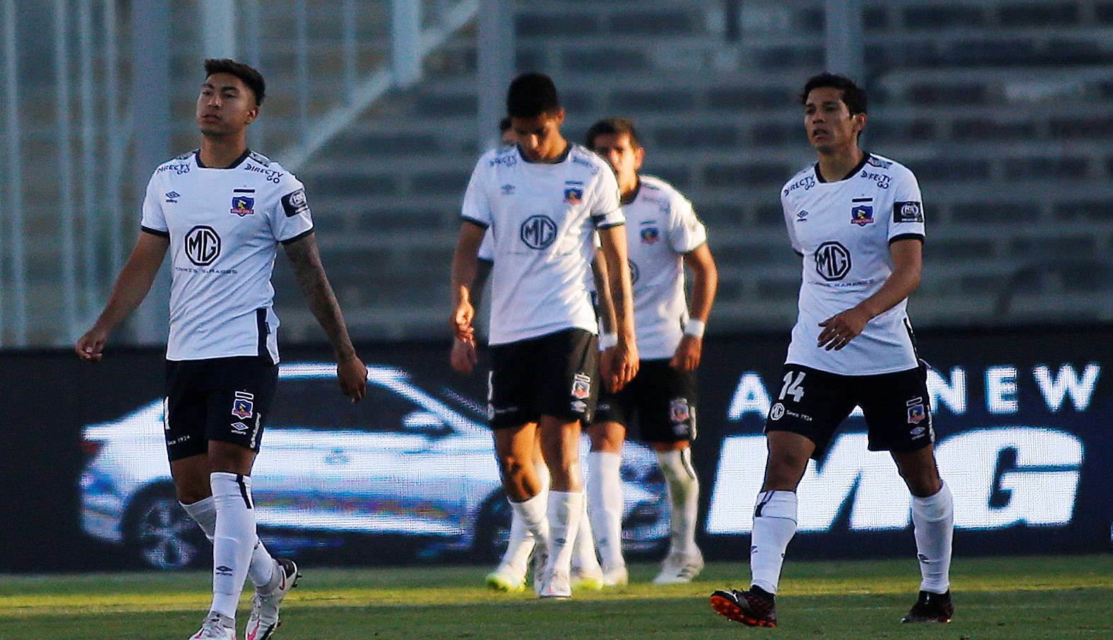 “Chilealbo”: La trastienda tras la dura caída ante Curicó que dejó a Colo Colo en el último puesto