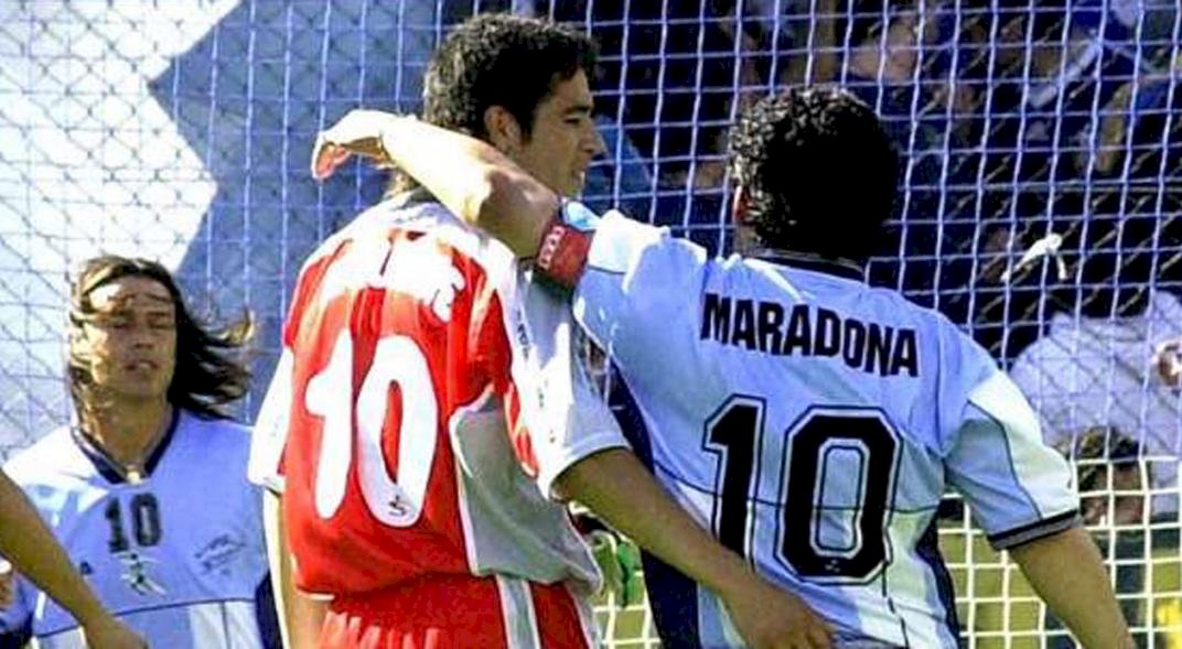 Juan Román Riquelme: Nadie jugó a la pelota como Maradona, gracias Diego