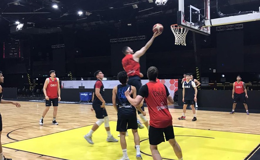 Selección chilena de baloncesto enfrenta a Argentina en Clasificatorios para la AmeriCup 2022