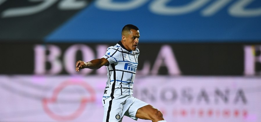 ¡Maravilla para Inter! Alexis Sánchez abrió la cuenta ante Sassuolo en la Serie A