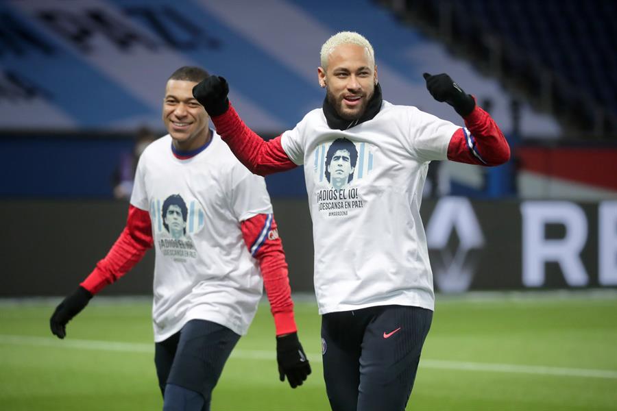Neymar, Mbappe y las estrellas de PSG también homenajearon a Diego Maradona