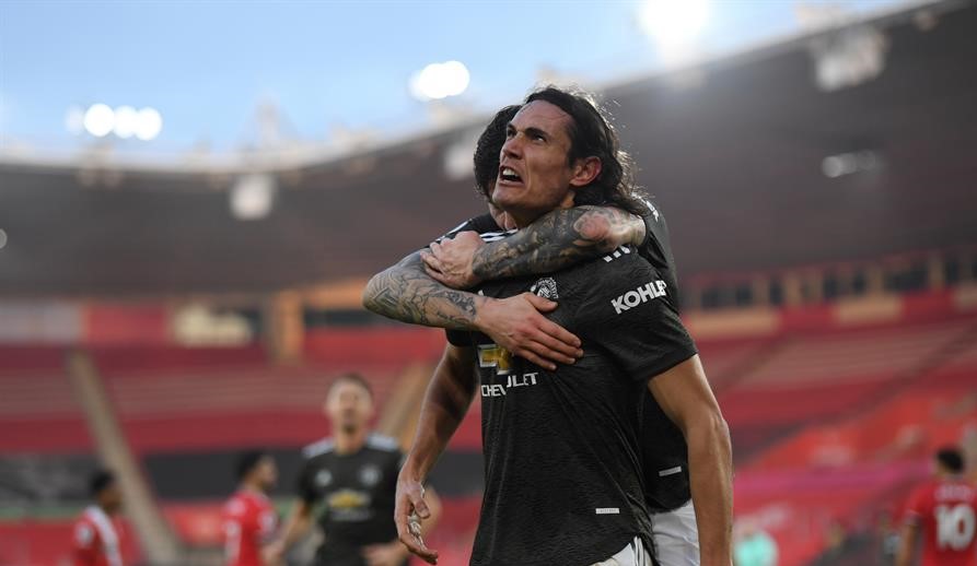 Edinson Cavani comandó increíble remontada de Manchester United sobre Southampton