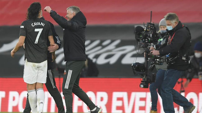 “Gracias negrito”: La insólita razón por la que Cavani arriesga sanción de la Federación Inglesa