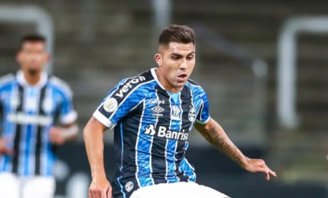 César Pinares se perdió duelo de Gremio ante Goias por un cuadro gripal