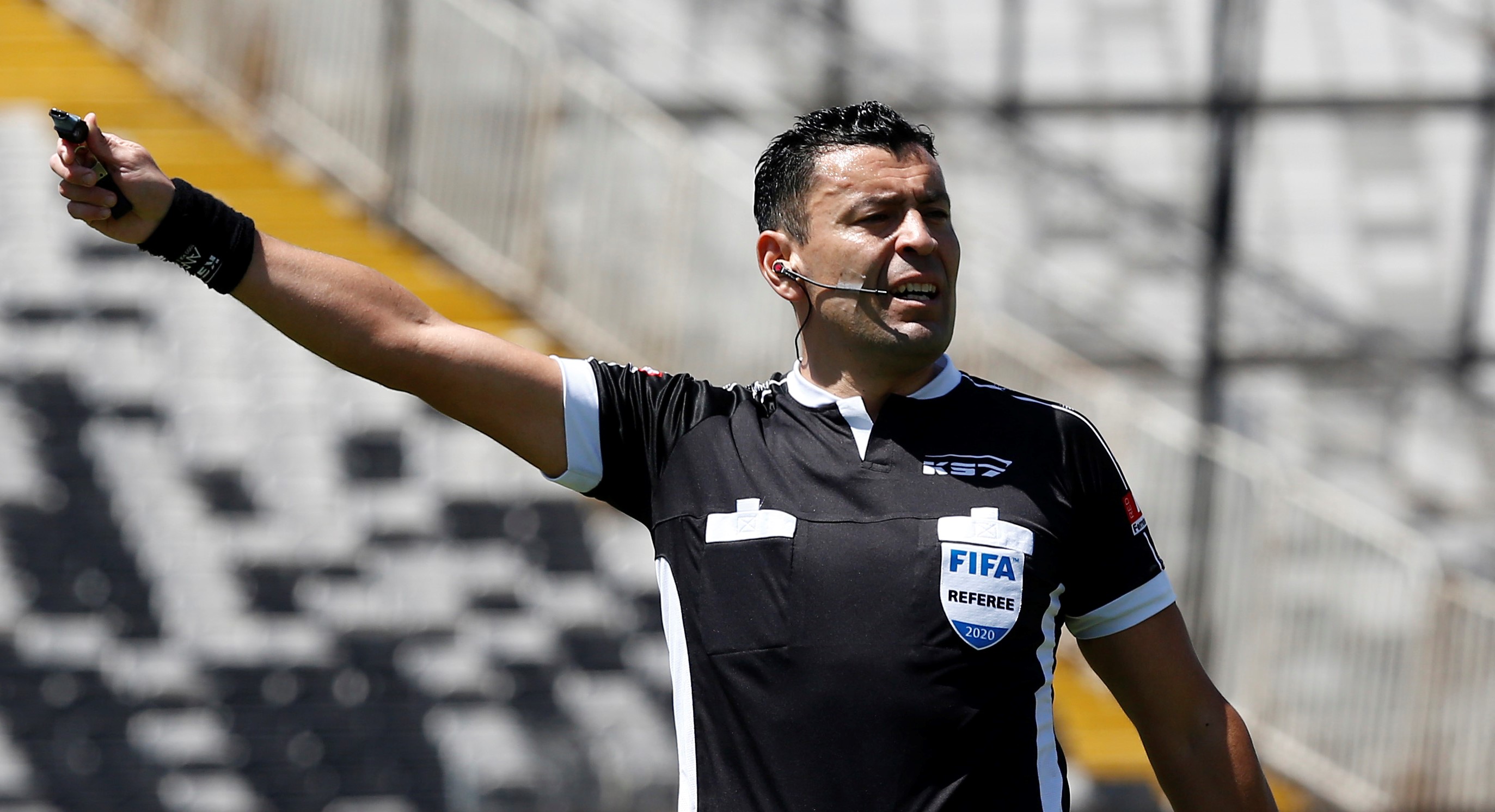 Roberto Tobar arbitrará el clásico entre U. de Chile y U. Católica