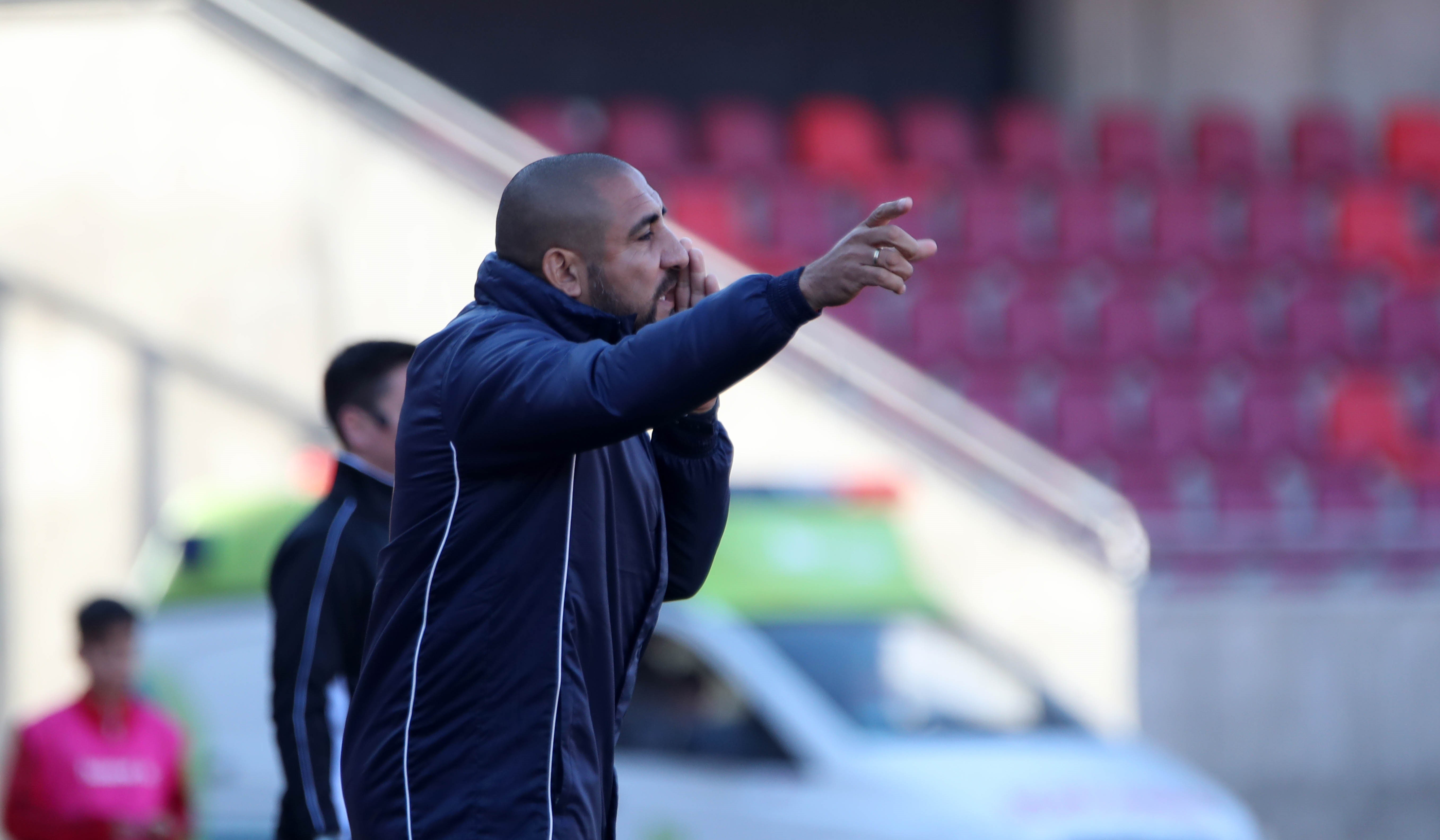 Sorpresa en la Primera B: Ariel Pereyra dejó de ser entrenador de Magallanes