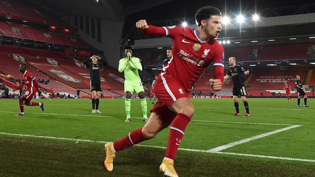 Liverpool selló su paso a los octavos de final de la Champions League con ajustado triunfo sobre Ajax