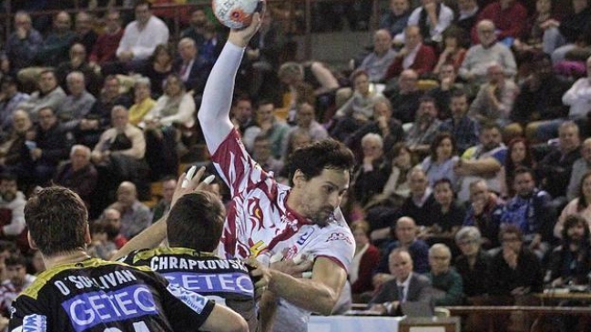 Chileno Erwin Feuchtmann fue clave en empate de León en la Liga de Europa