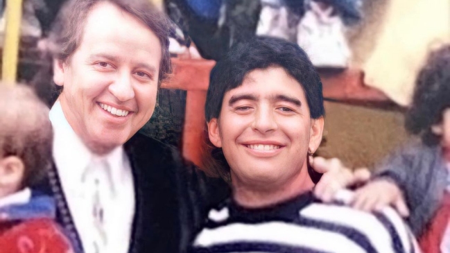 “Kiko” se mostró dolido por muerte de Maradona: Diego, ¿por qué te fuiste y no me esperaste?