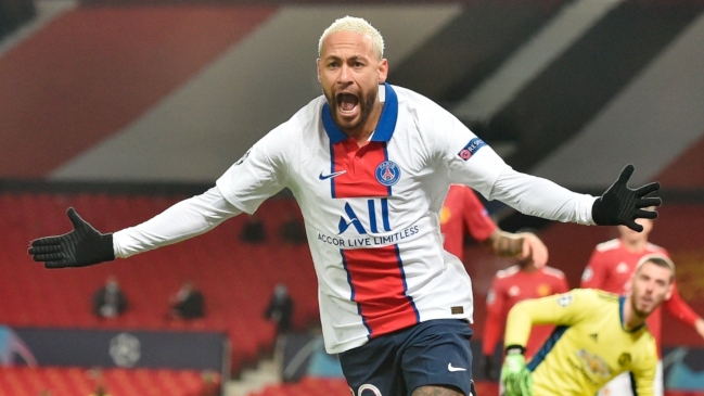 Neymar lideró con un doblete el triunfazo de PSG ante Manchester United en la Champions