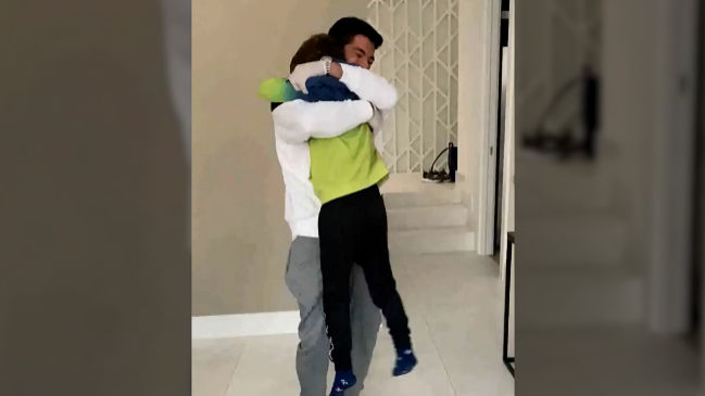 El emotivo reencuentro de Luis Suárez junto a sus hijos tras superar el coronavirus